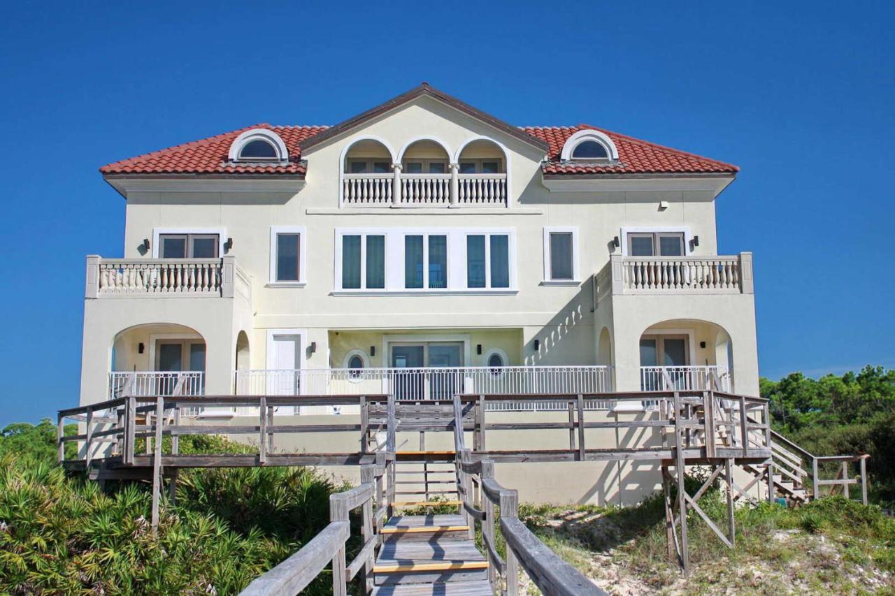 Plantation Palace St. George Island Buitenkant foto